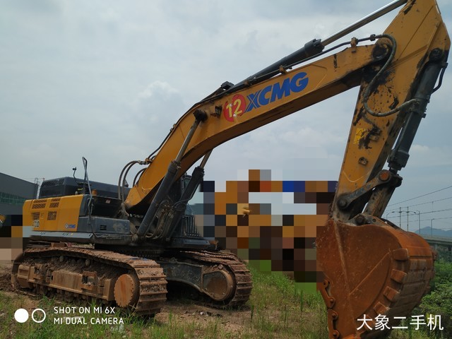徐工 XE470D 挖掘机