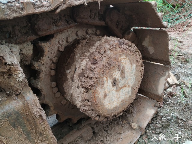 现代 R225LC-7 挖掘机