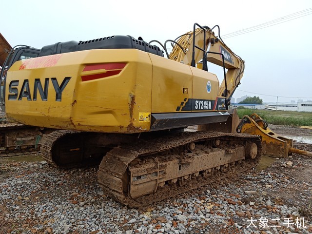 三一重工 SY245H 挖掘机