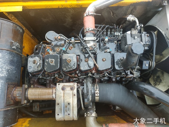 龙工 LG6225 挖掘机