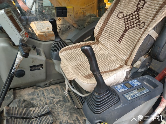 三一重工 SY235C 挖掘机