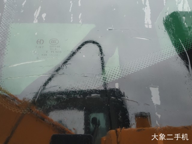 龙工 LG6220D 挖掘机