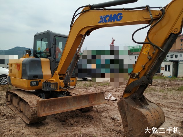 徐工 XE60D 挖掘机