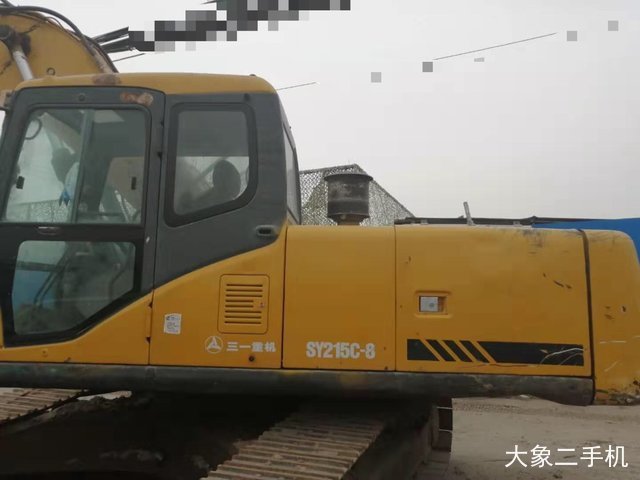 三一重工 SY215C-8 挖掘机