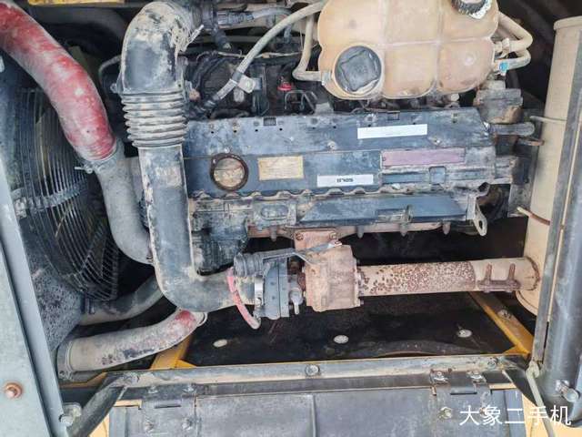 山东临工 E6225F 挖掘机