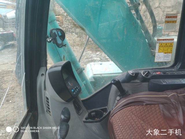 神钢 SK140LC-8 挖掘机