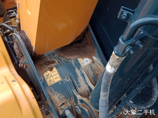 现代 R75BVS 挖掘机