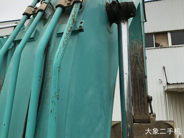 神钢 SK210LC-8 挖掘机