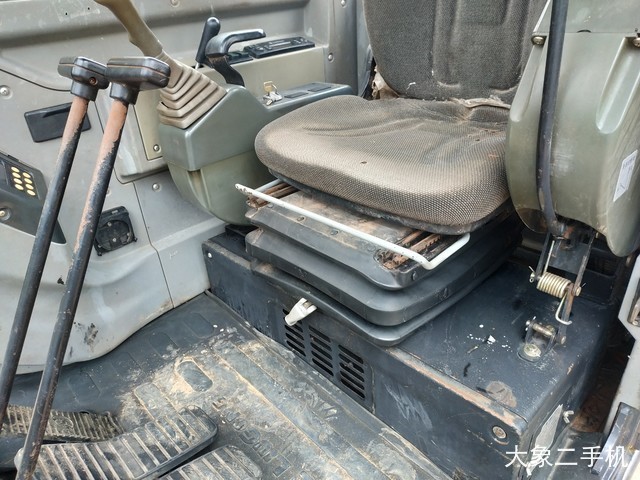 柳工 CLG908D 挖掘机