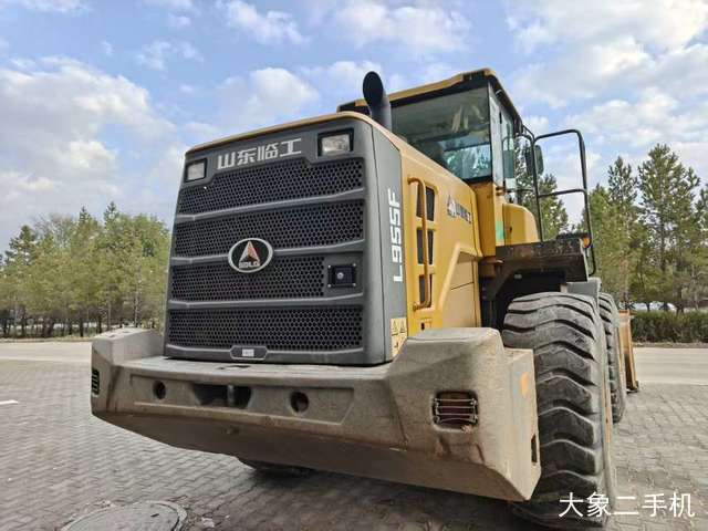 山东临工 L955F 装载机