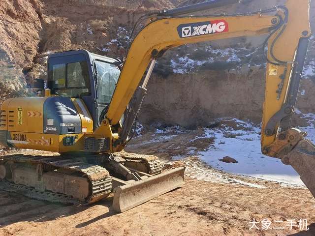 徐工 XE55D 挖掘机