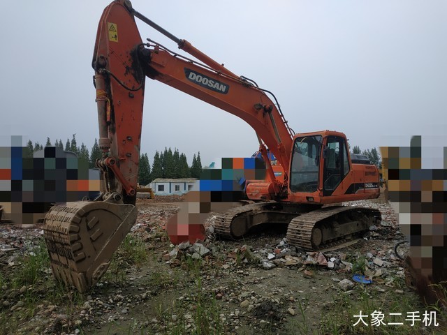 斗山 DH225LC-9 挖掘机