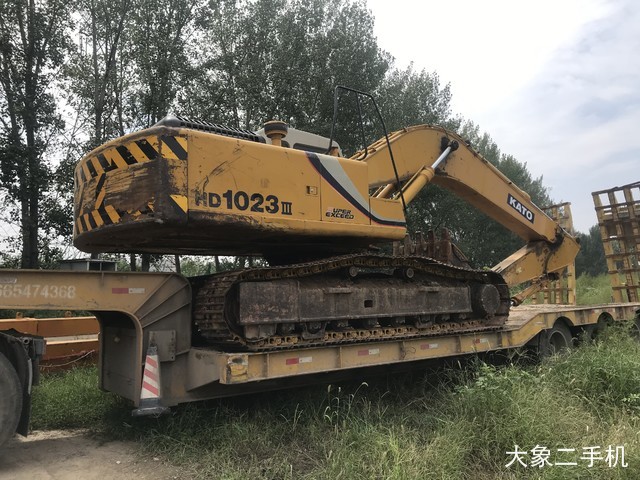 加藤 HD1023III 挖掘机