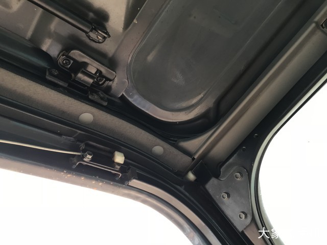 神钢 SK200-10 挖掘机