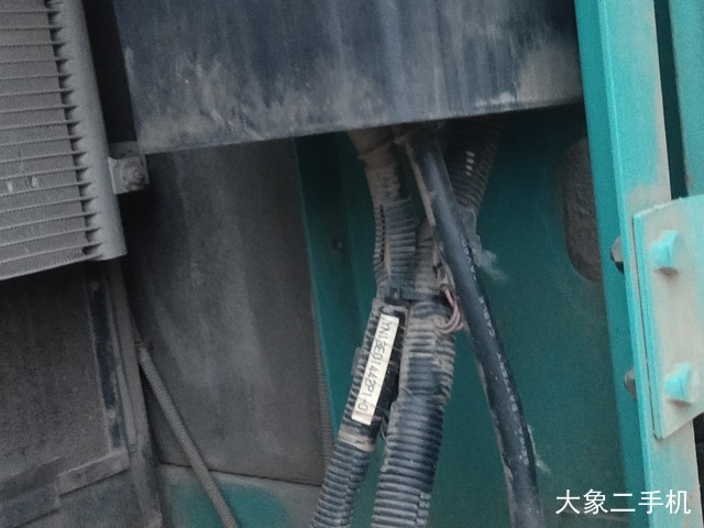 神钢 SK200-YN12 挖掘机