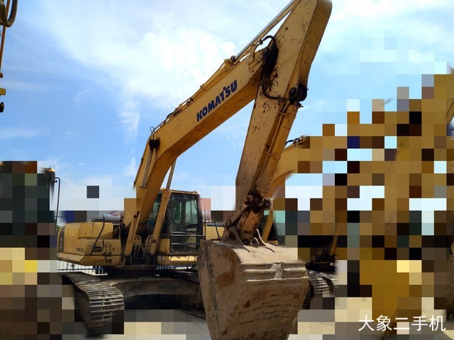 小松 PC240LC-8 挖掘机