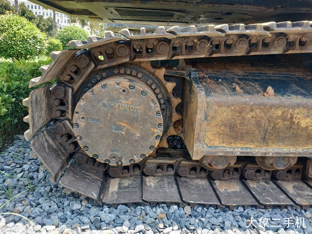 现代 R275LVS 挖掘机