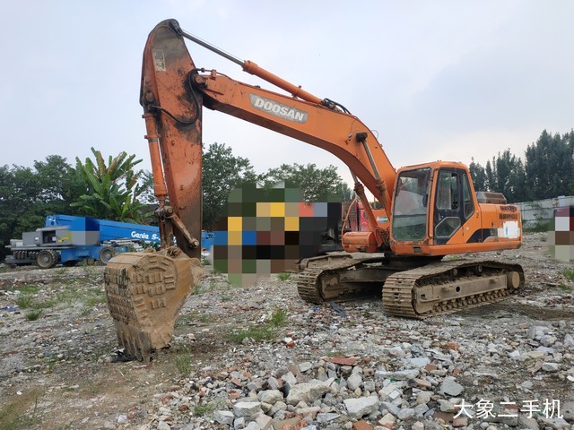 斗山 DH225LC-9 挖掘机