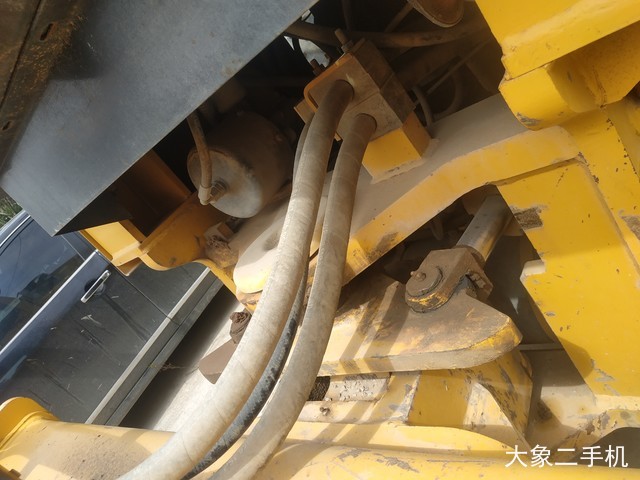 山推 SR22M 压路机