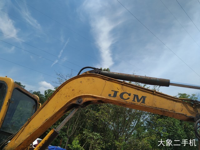 山重建机 JCM906D 挖掘机