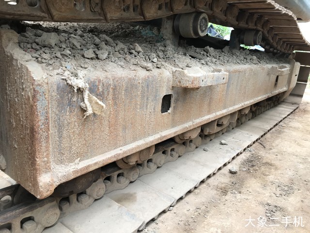 神钢 SK210LC-8 挖掘机