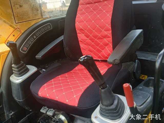 杰西博 JS210LC 挖掘机