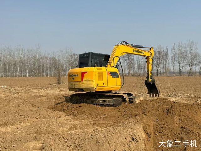 柳工 CLG9075E 挖掘机