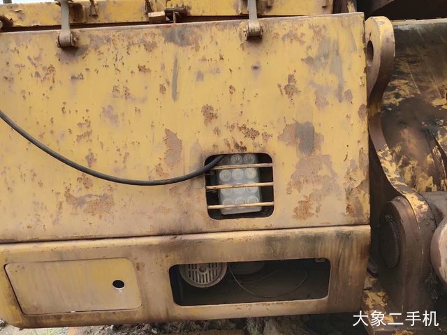 卡特彼勒 374DL 挖掘机