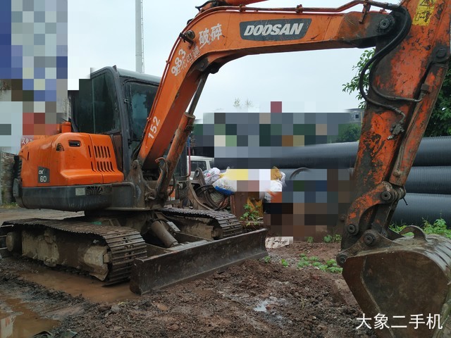 斗山 DX60 挖掘机