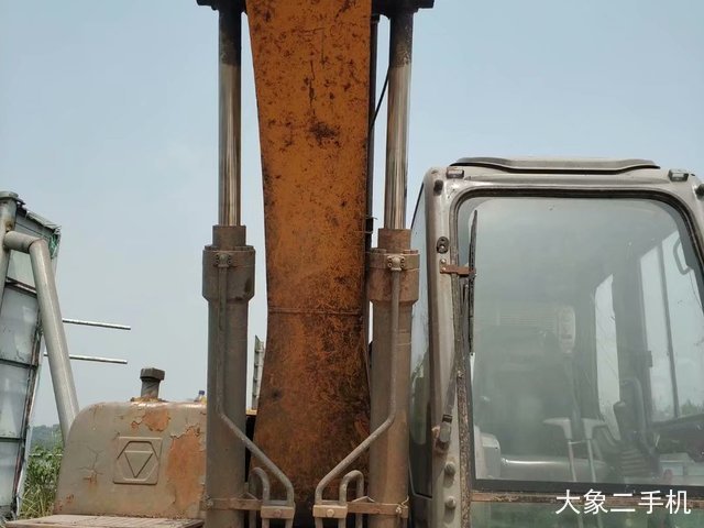 徐工 XE150 挖掘机