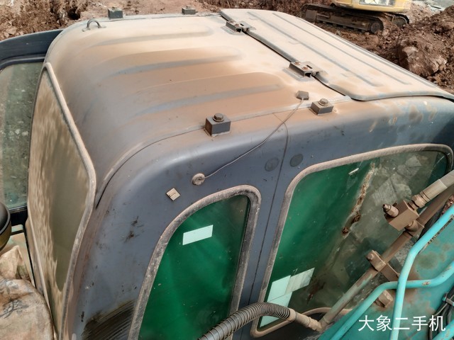 神钢 SK140LC-8 挖掘机