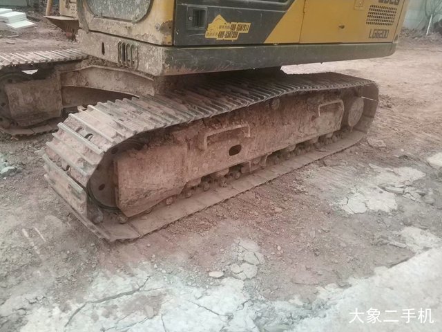 山东临工 LG6135E 挖掘机