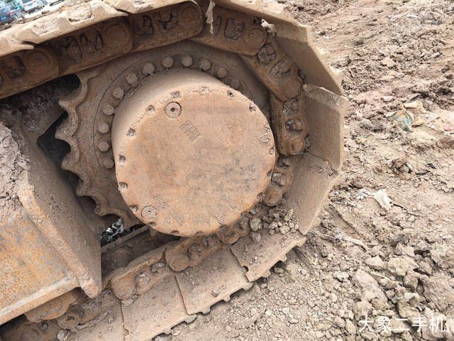 徐工 XE335C 挖掘机