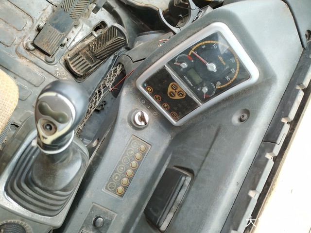 现代 R60W-9 挖掘机