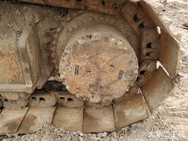 徐工 XE265C 挖掘机