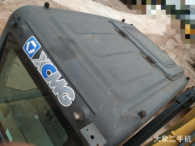 徐工 XE265C 挖掘机