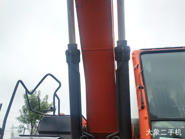 斗山 DH215-9 挖掘机