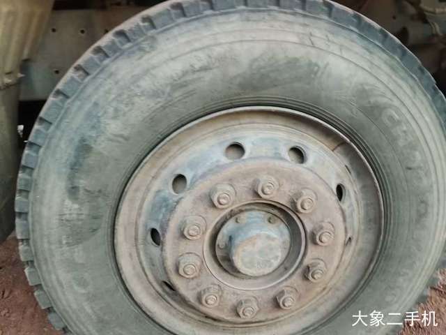 一汽解放 4X2 拖车