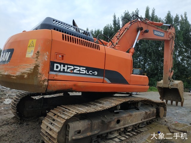 斗山 DH225LC-9 挖掘机