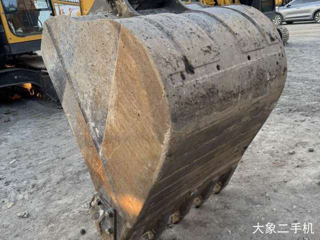 山东临工 E6210F 挖掘机