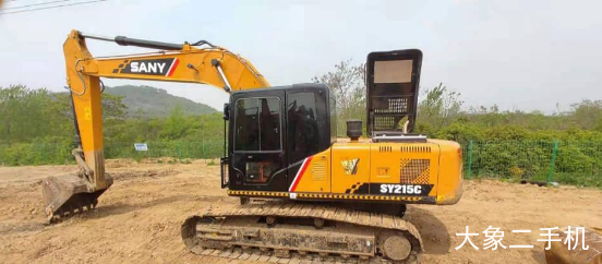 三一重工 SY215C 挖掘机