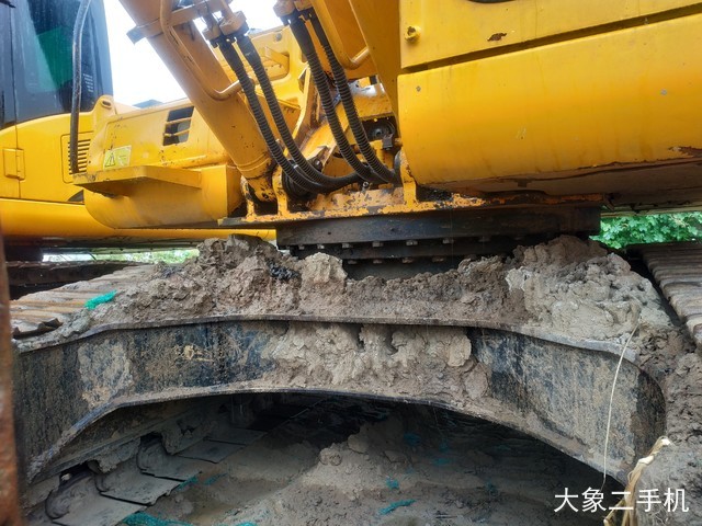 龙工 LG6225 挖掘机