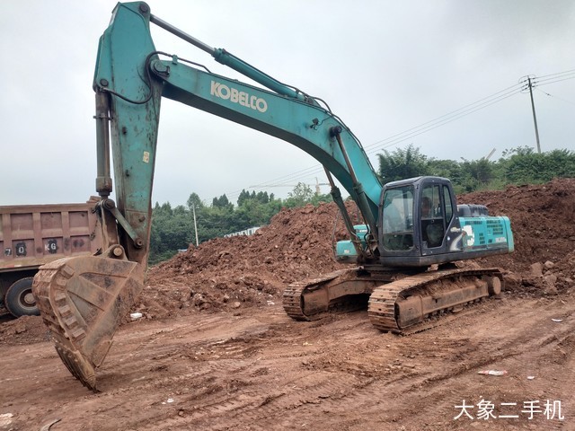 神钢 SK350LC-8 挖掘机