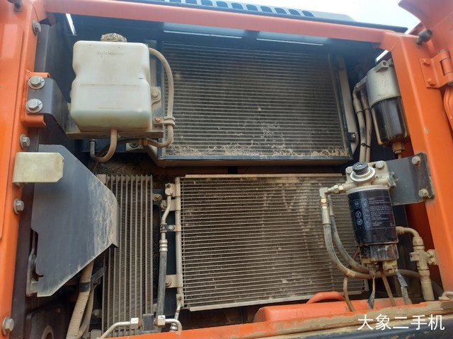 斗山 DH215-9 挖掘机