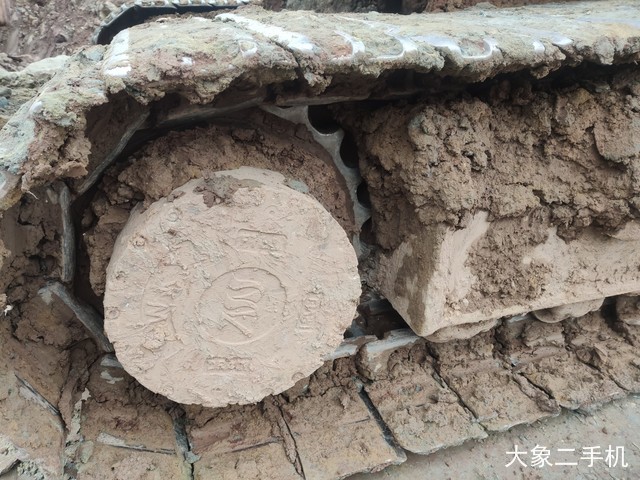 现代 R225-7 挖掘机