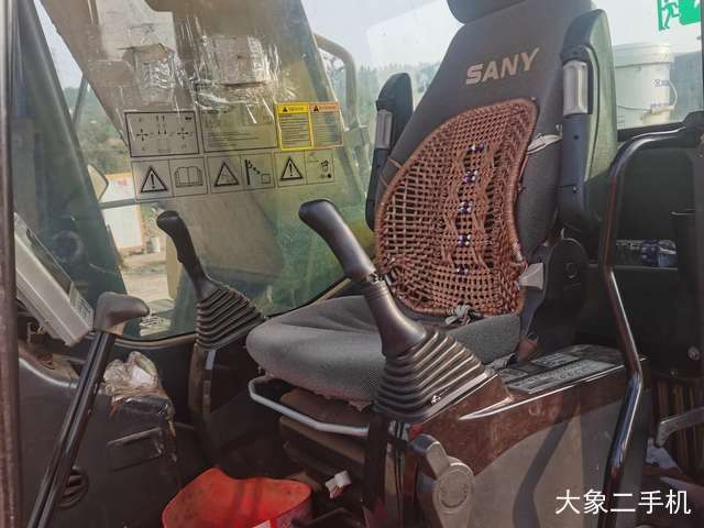 三一重工 SY285C 挖掘机