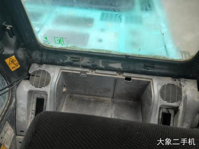 神钢 SK230 挖掘机