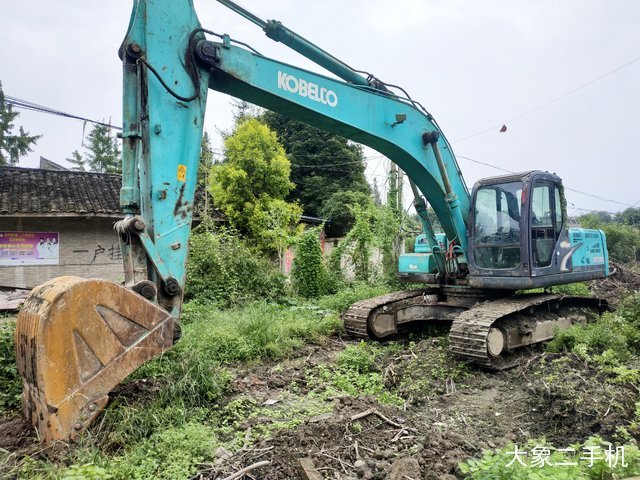 神钢 SK250-8 挖掘机