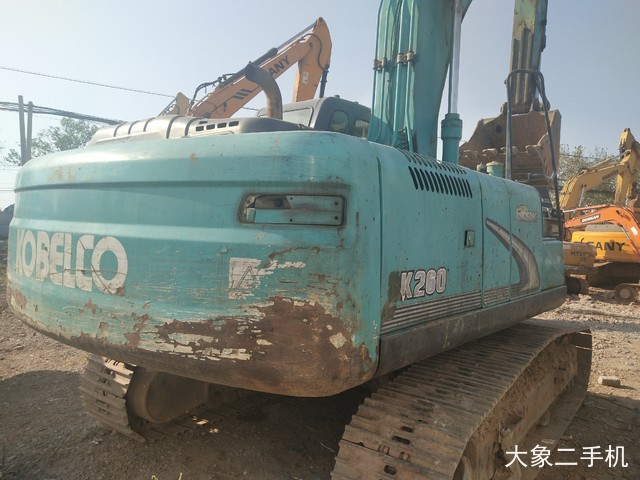 神钢 SK260LC-8 挖掘机