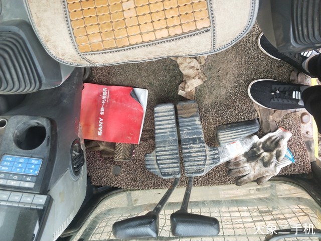 小松 PC220-8 挖掘机